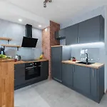 بي&أو ابارتمنتس شلوزيفس *